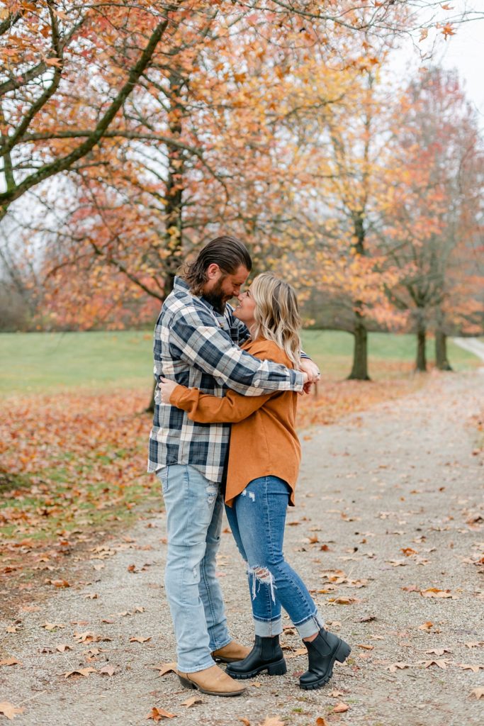 Couple at Hartville Ohio fall family session